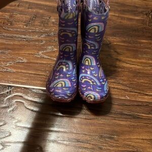 Light up rain boots